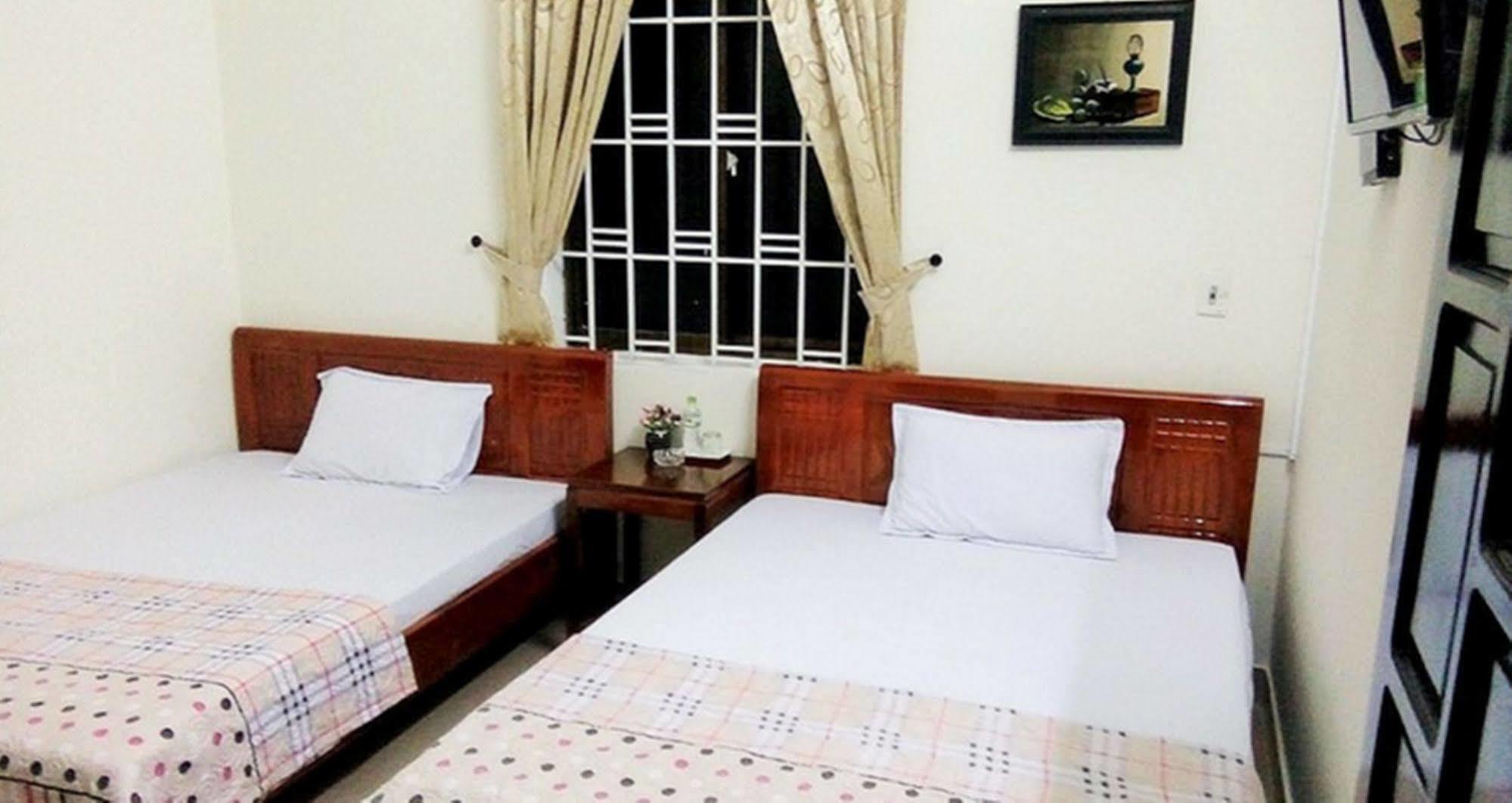 Rubis Hostel Hue Exterior photo