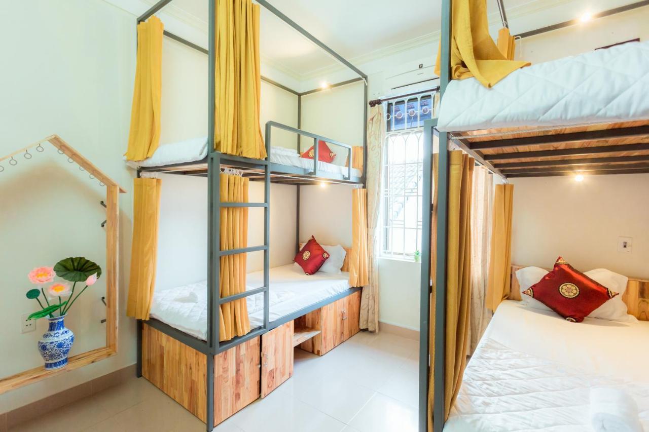 Rubis Hostel Hue Exterior photo